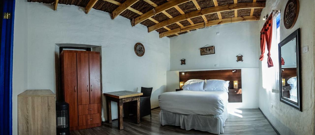 Hard Road Atacama Hotel Сан Педро де Атакама Екстериор снимка