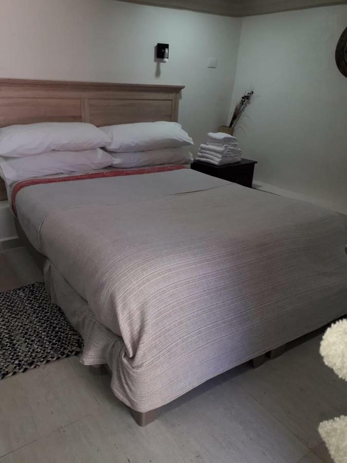 Hard Road Atacama Hotel Сан Педро де Атакама Екстериор снимка